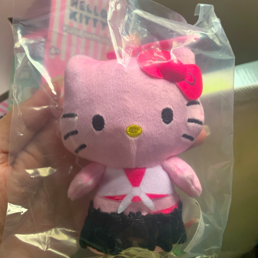Hello kitty plush dangler